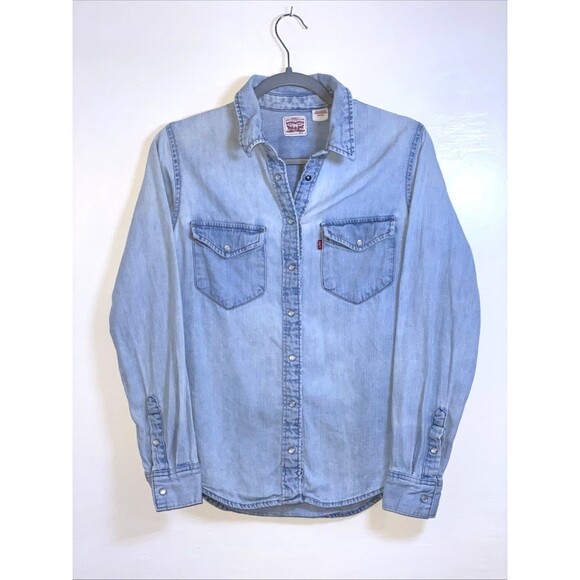 Levis Denim Shirt Womens XS Light Blue Western Pearl Snap Two Pocket Cotton - Picture 3 of 14